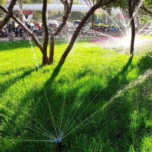 Professional Intelligent Automatic Plastic Sprinkler Versatile Design for Villas Courtyard Sports Fields Garden Irrigati